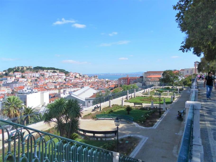 C2 Bairro Alto 18Th Century Beautiful Apartment Lisboa Εξωτερικό φωτογραφία
